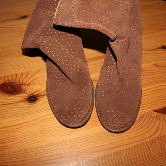 Born Dot Suede Boots - Picture 2 of 8